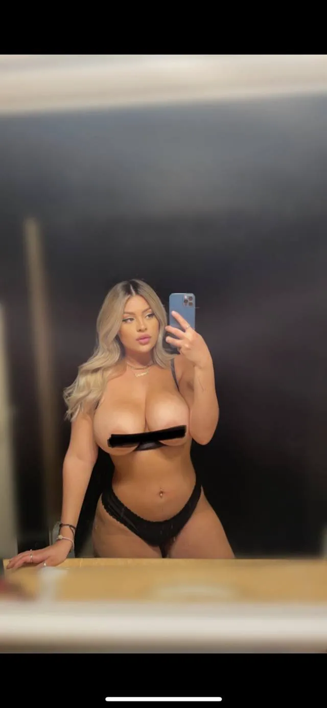 Amberluxxx 