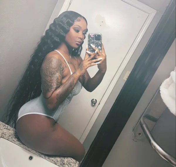 Mia