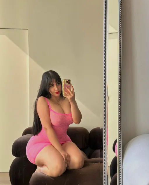 Pretty latinas