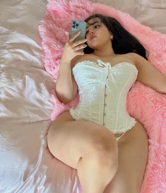 Pretty latinas