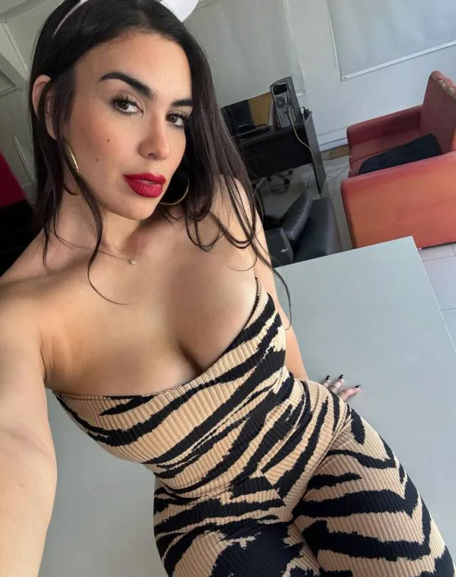 janewhitney8020