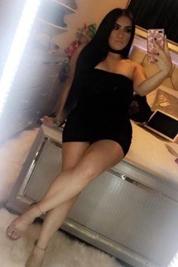  Bella