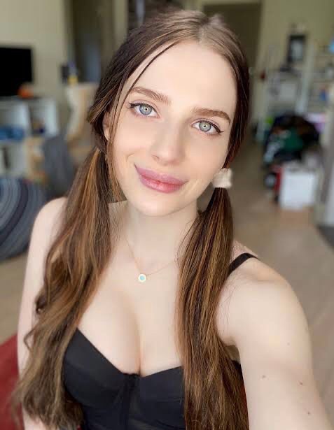 Sarah Dennis