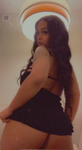 Shania Eillen
