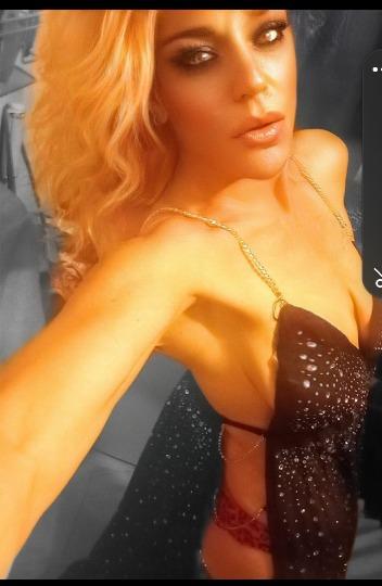  Mrs G