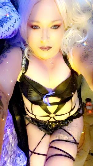  Goddess Rayne