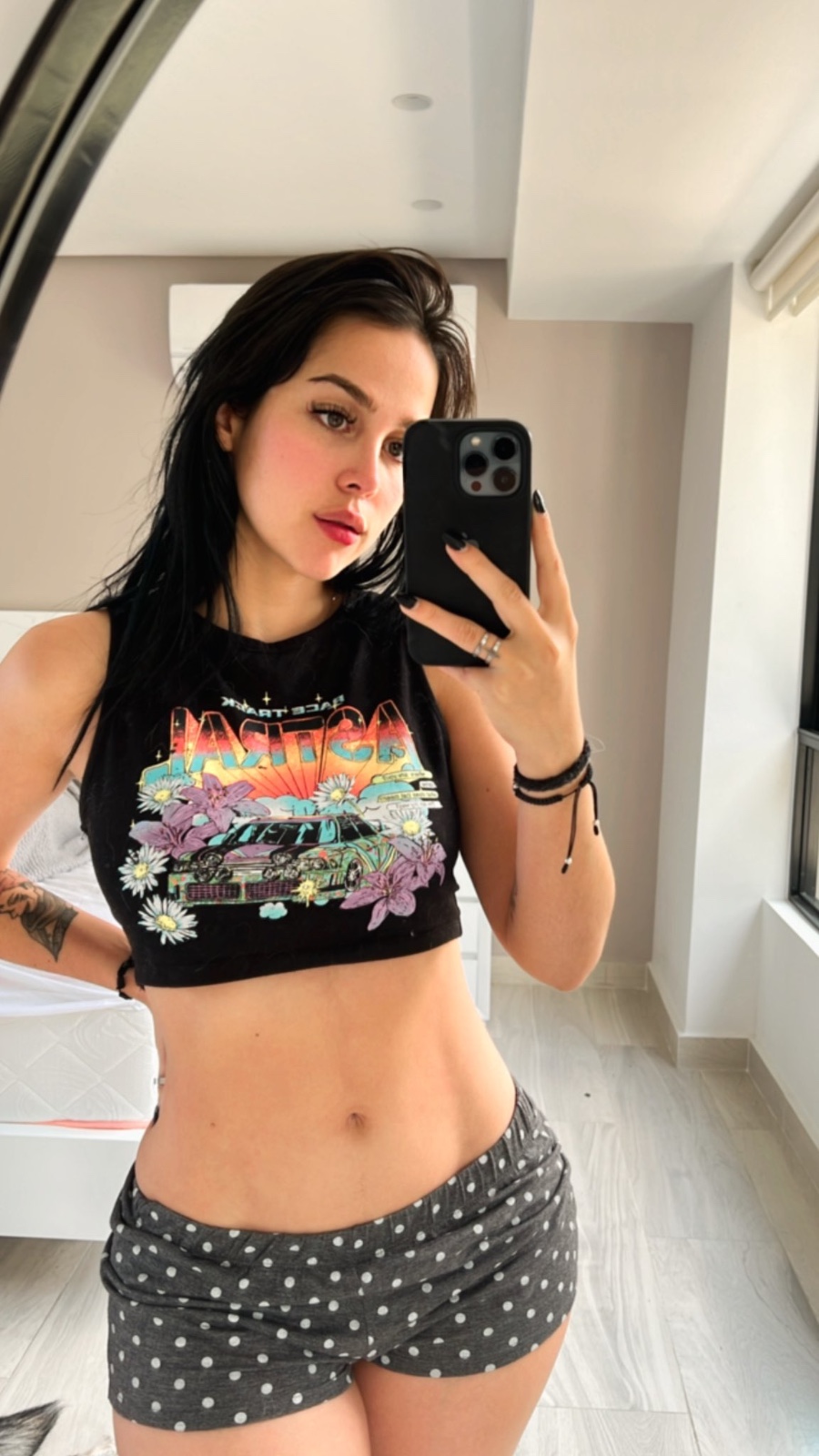 Cassandra white