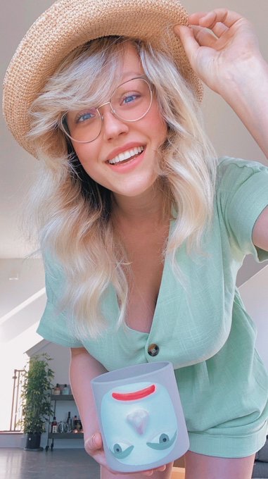 Hotisabrina